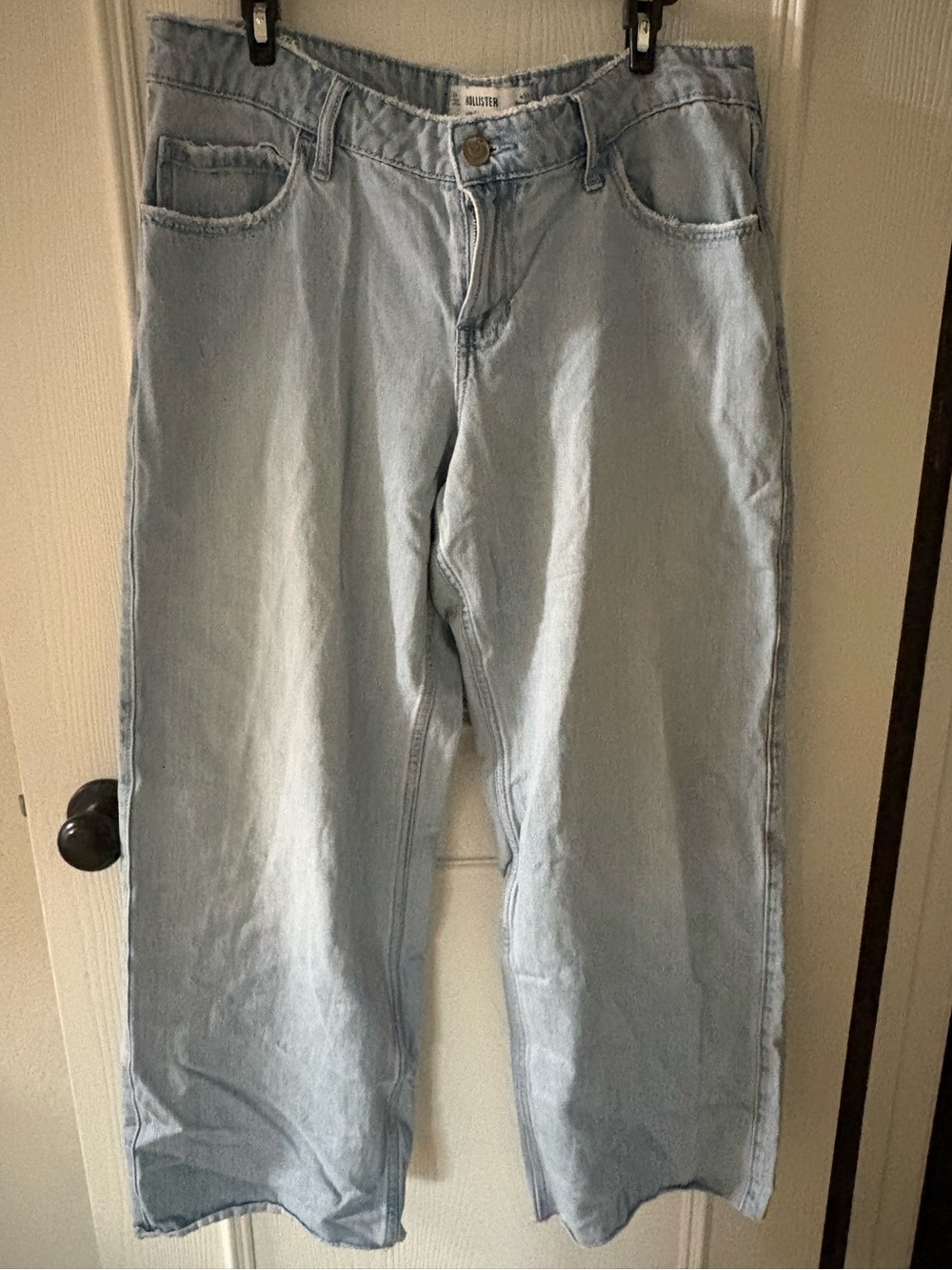 Hollister Low-Rise Baggy Jeans Light Wash Distressed Size 12R W31